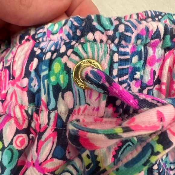 Lilly Pulitzer Print Draw String Pant - Picture 7 of 8